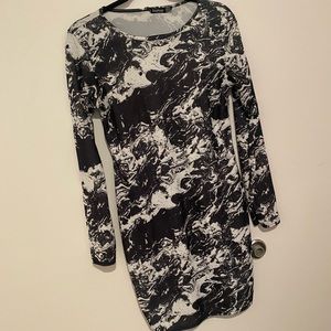 Worn once boohoo printed black and white fitted mini dress